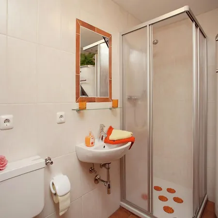 In Near Lift Apartamento